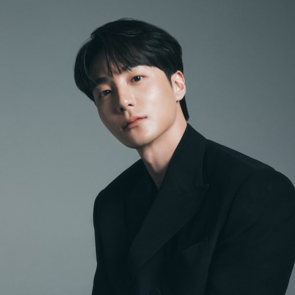 Roy_Kim_profile