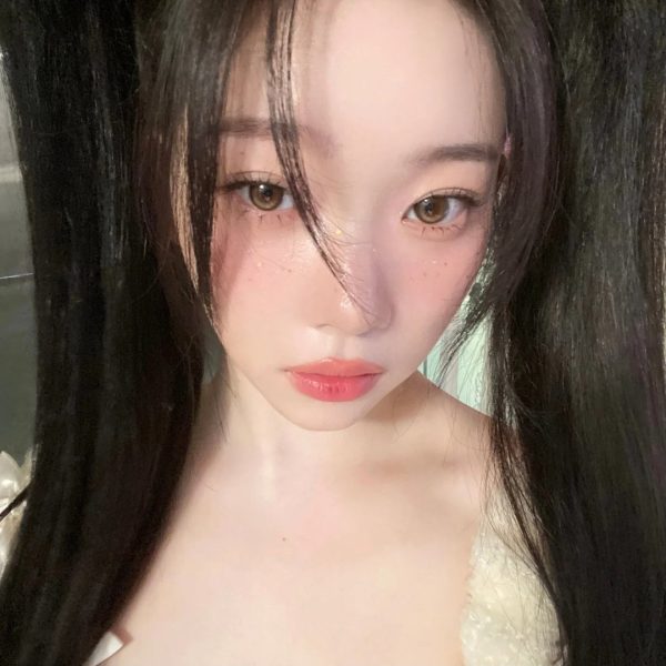 Tsuki_福富月_profile